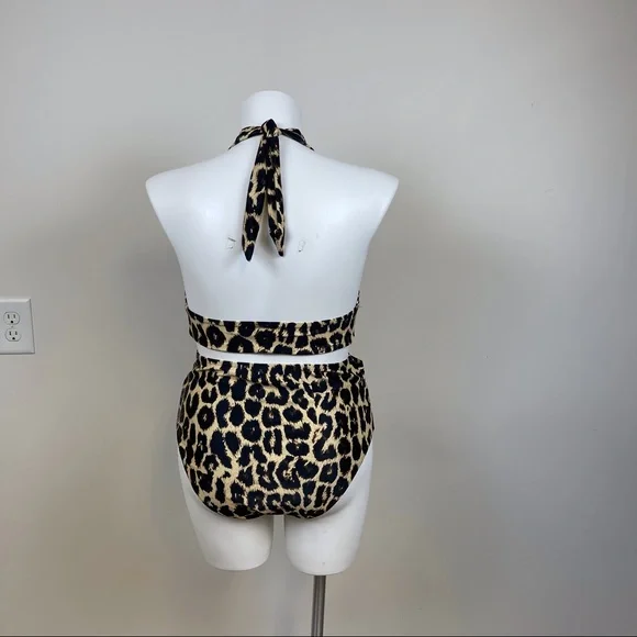 Plus Size 2 Piece Bathing Suit With High Waisted Bottoms - Picture 4 of 6